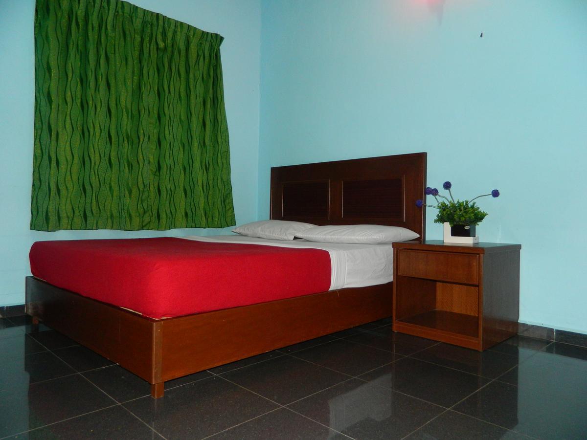 River Side Hotel Mersing Oda fotoğraf